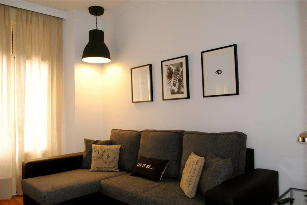 Minimal Rooms Малага Экстерьер фото