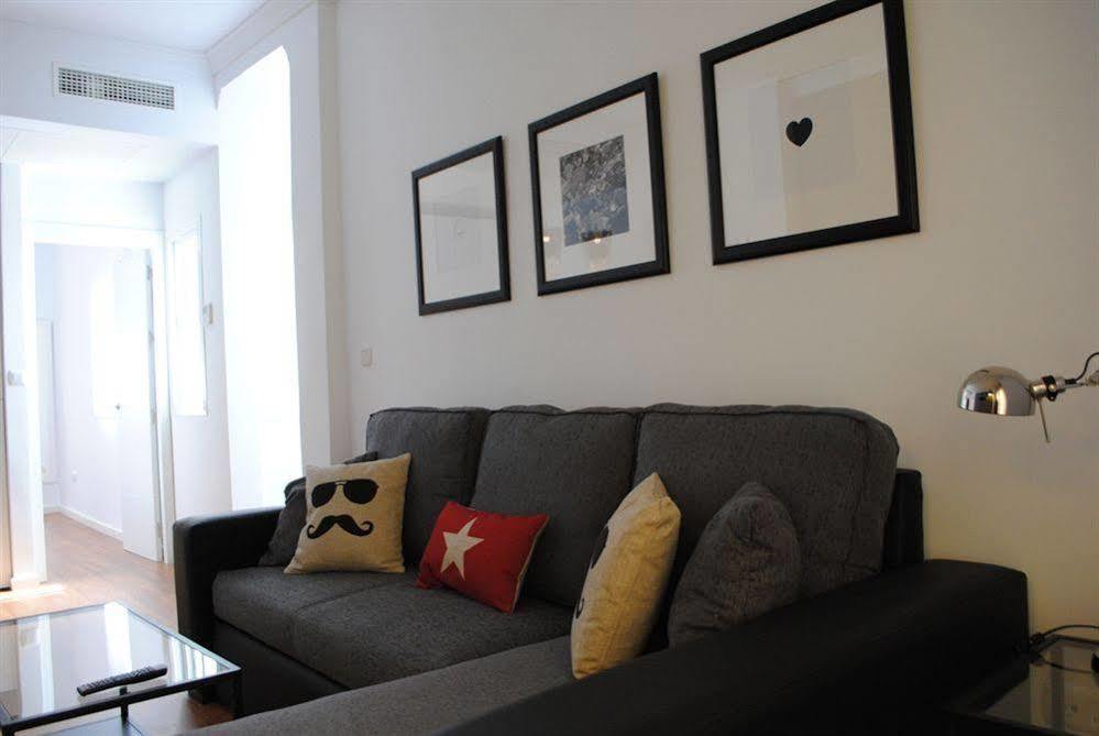Minimal Rooms Малага Экстерьер фото