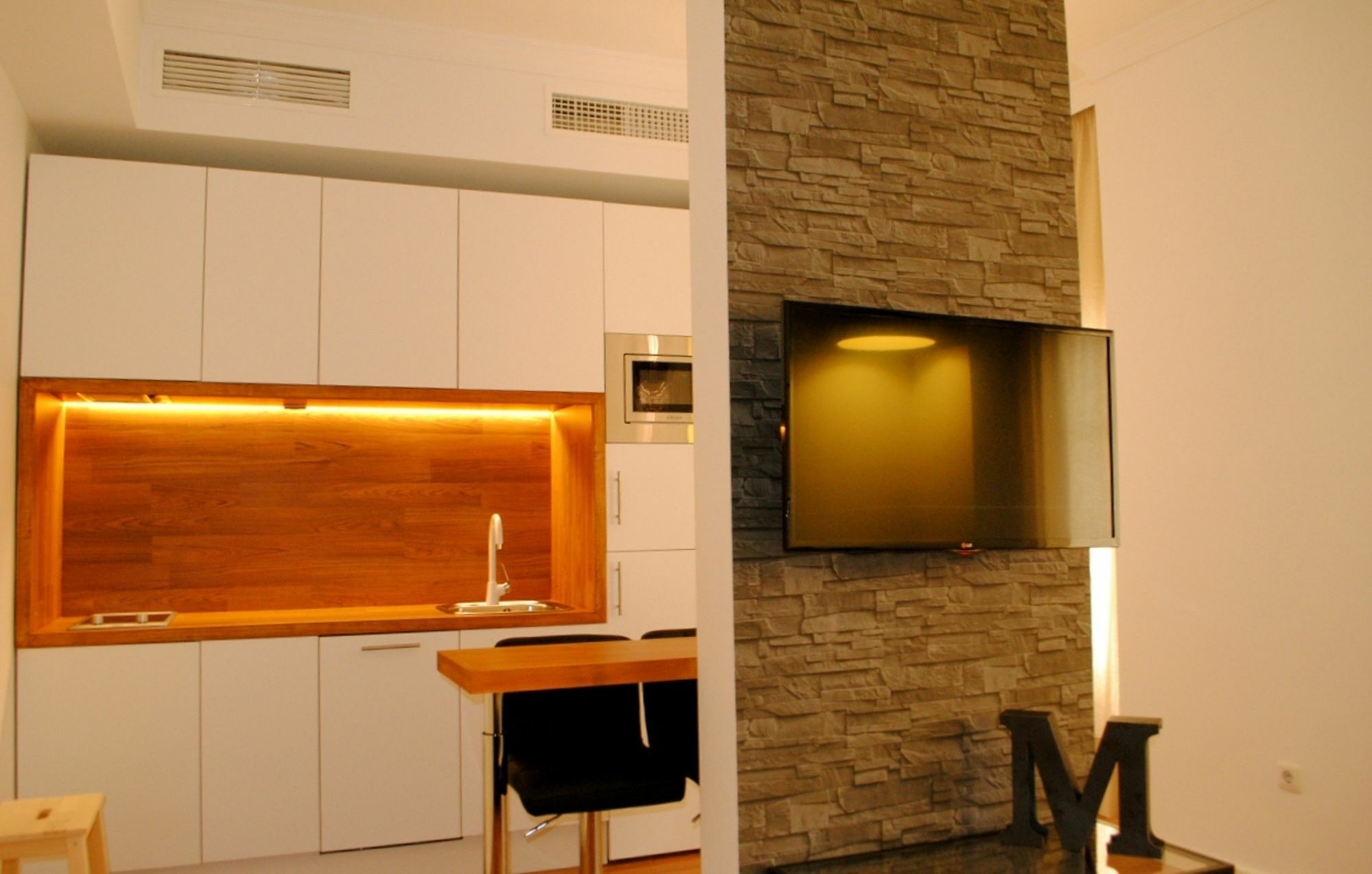 Minimal Rooms Малага Экстерьер фото