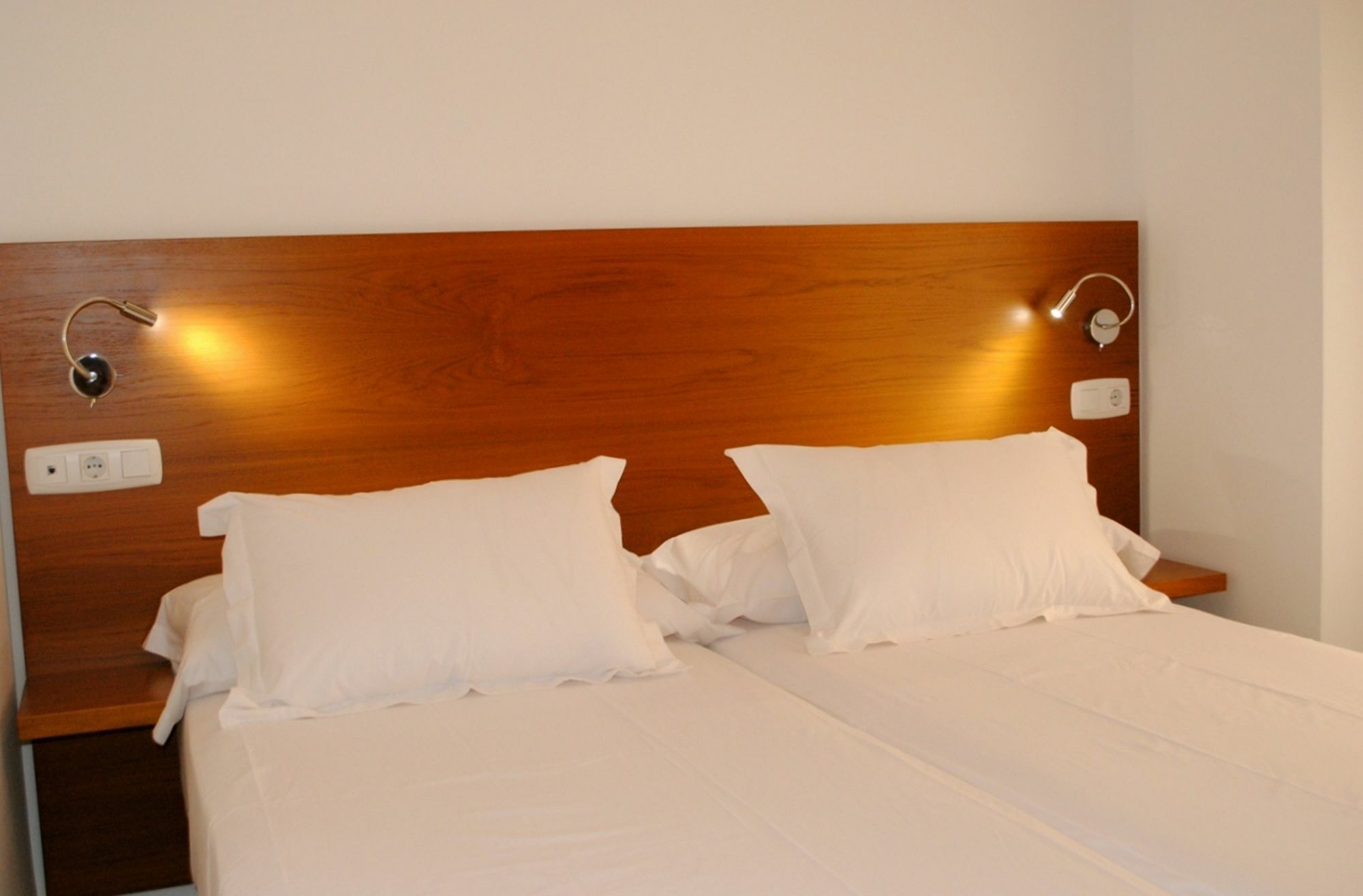 Minimal Rooms Малага Экстерьер фото